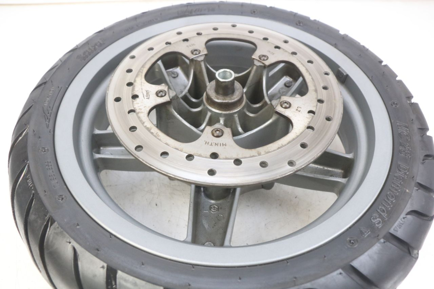 photo de LLANTA DELANTERA PIAGGIO XEVO - X EVO 125 (2007 - 2017) - Detalles de los puntos de fijación