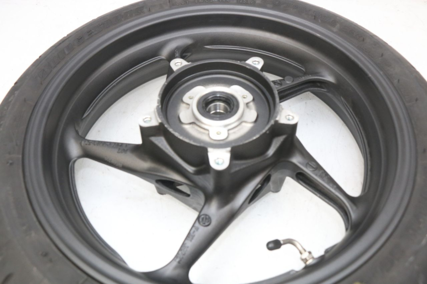photo de LLANTA DELANTERA  YAMAHA XP T-MAX TMAX ABS 530 (2012 - 2015) - Inspección visual detallada