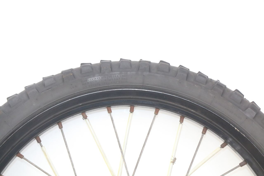 photo de LLANTA DELANTERA PEUGEOT XP6 50 (2006 - 2011) - Zoom sobre los componentes