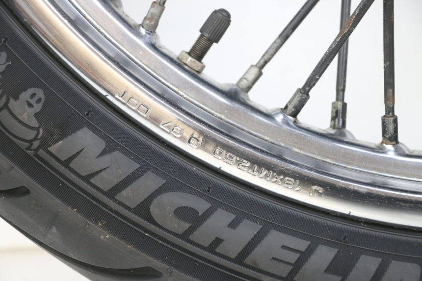 photo de LLANTA DELANTERA  YAMAHA XVS DRAG STAR DRAGSTAR 650 (1997 - 2007) - Características distintivas