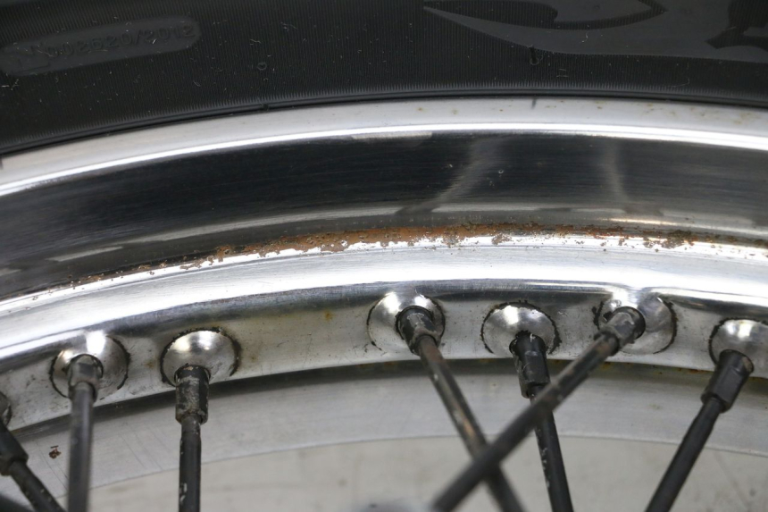 photo de LLANTA DELANTERA  YAMAHA XVS DRAG STAR DRAGSTAR 650 (1997 - 2007) - Recambio usado revisado