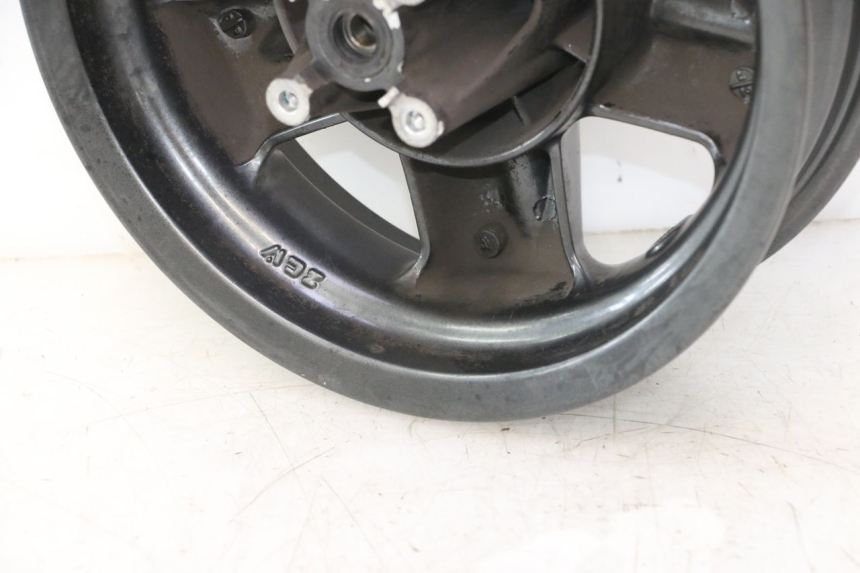 photo de LLANTA DELANTERA  YAMAHA YP MAJESTY 125 (2007 - 2010) - Primer plano técnico