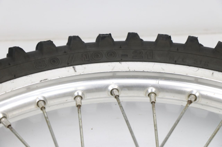 photo de LLANTA DELANTERA  YAMAHA YZF YZ-F 450 (2006 - 2009) - Primer plano técnico