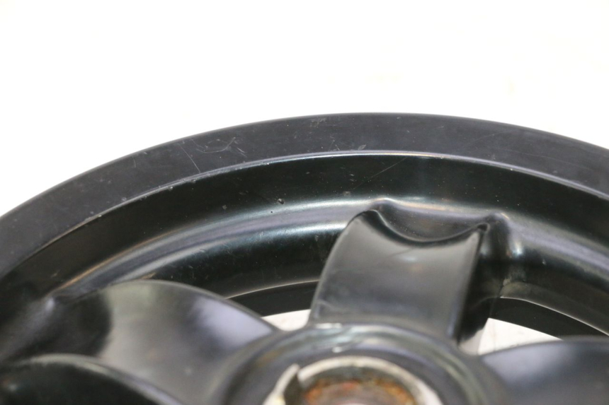 photo de LLANTA DELANTERA  PIAGGIO ZIP IGET 4T 50 (2021 - 2023) - Zoom sobre los componentes