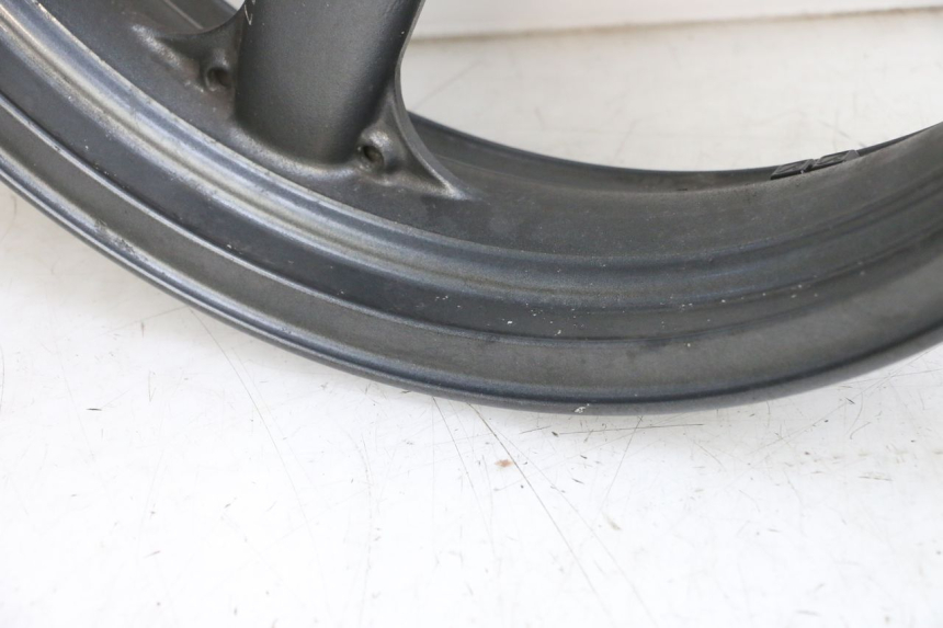 photo de LLANTA DELANTERA  KAWASAKI ZR 7 750 (1999 - 2004) - Enfoque en la estructura