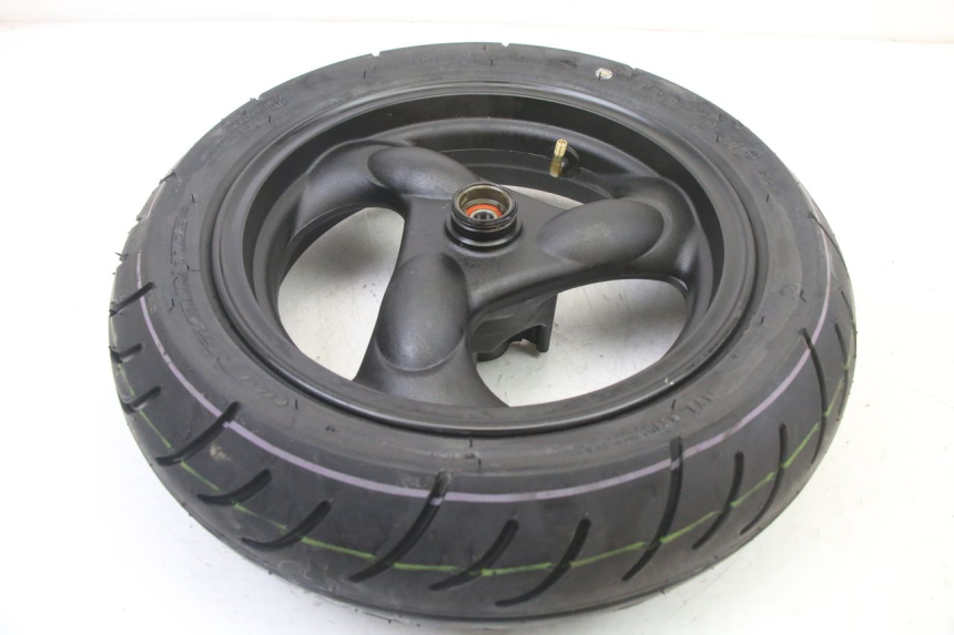 photo de LLANTA DELANTERA Y NEUMÁTICO KYMCO AGILITY 4T 50 (2005 - 2018) - Detalle de la pieza