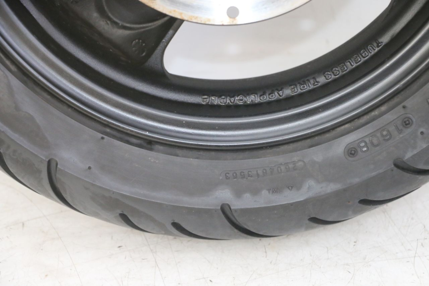 photo de LLANTA DELANTERA Y NEUMÁTICO KYMCO AGILITY 4T 50 (2005 - 2018) - Zoom sobre los componentes