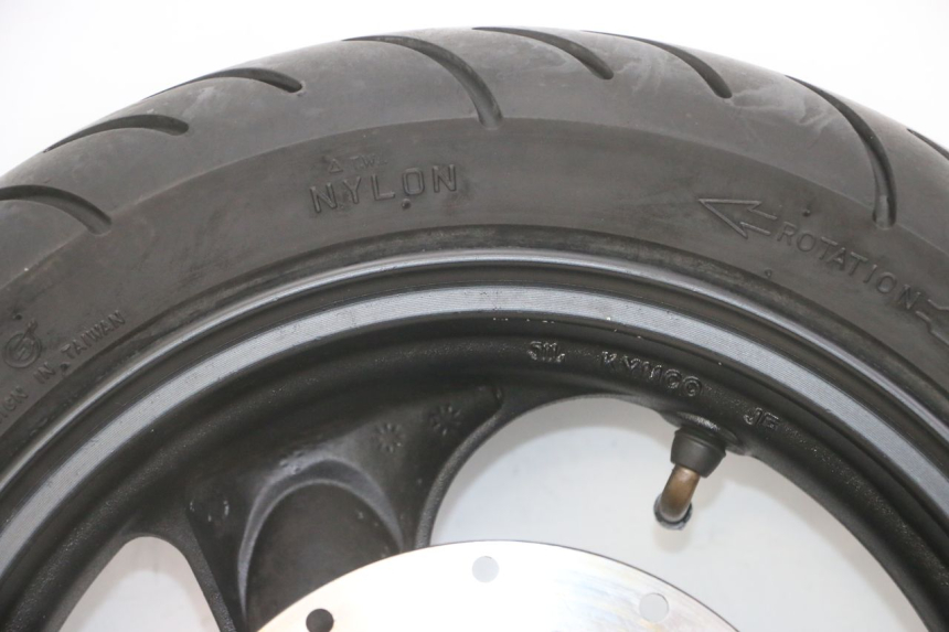 photo de LLANTA DELANTERA Y NEUMÁTICO KYMCO AGILITY 4T 50 (2005 - 2018) - Primer plano de alta resolución