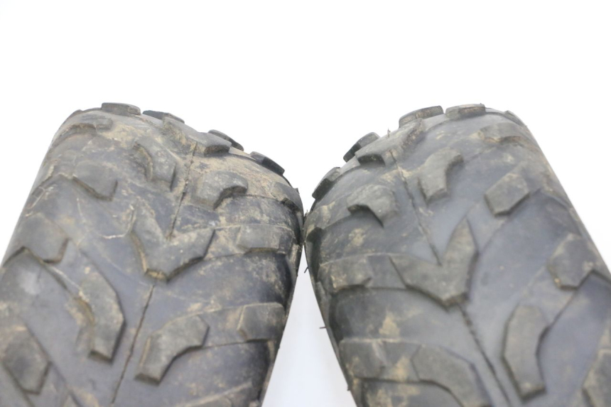 photo de LLANTA DELANTERA Y NEUMÁTICO KEROX BAZOOKA 110 - Marcados y referencias originales