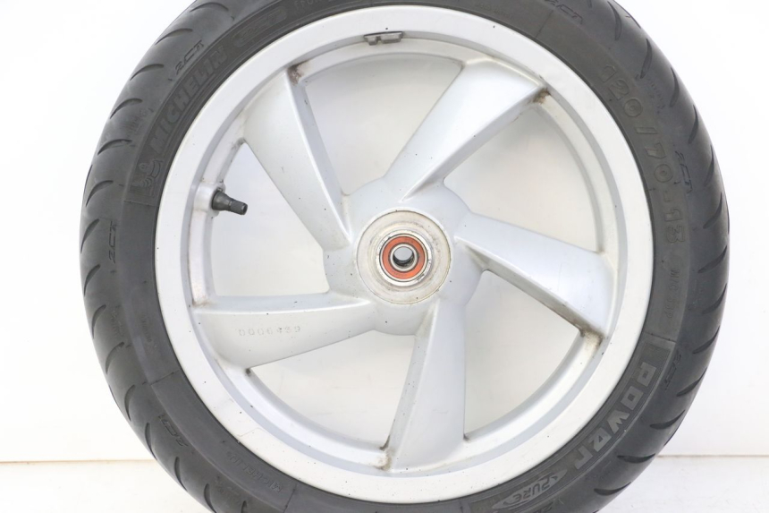 photo de RINDE DELANTERA Y NEUMÁTICO PEUGEOT CITYSTAR 50 (2013 - 2017) - Primer plano técnico