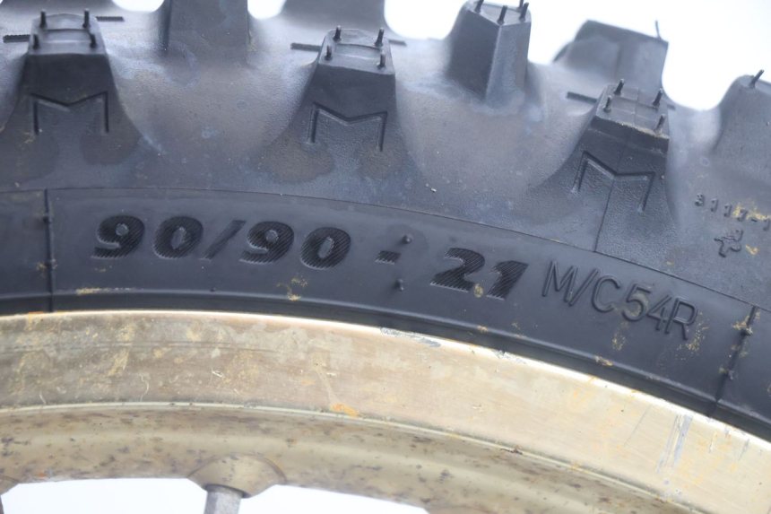 photo de LLANTA DELANTERA Y NEUMÁTICO SUZUKI DR S 600 (1985 - 1989) - Detalle de la pieza