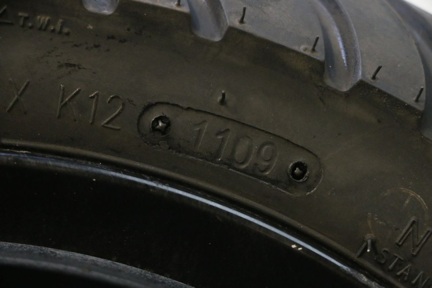 photo de LLANTA DELANTERA Y NEUMÁTICO KEEWAY F-ACT NAKED 50 (2009 - 2014) - Detalle de la pieza