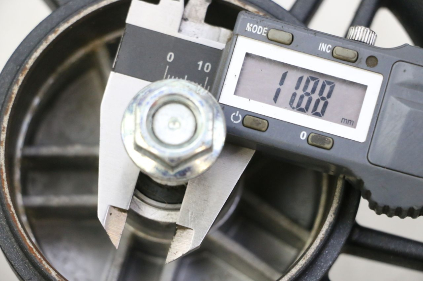 photo de RINDE DELANTERA Y NEUMÁTICO SEGWAY NINEBOT F65I 1 - Detalle de la pieza