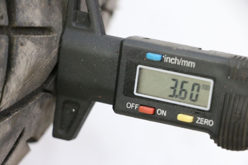 photo de LLANTA DELANTERA Y NEUMÁTICO YAMAHA FJ 36Y 1100 (1984 - 1985) - Detalle de la pieza