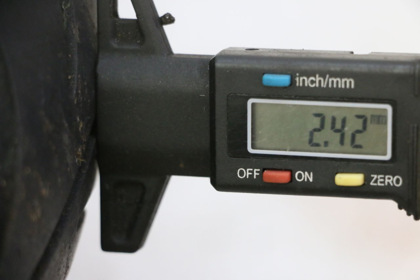 photo de LLANTA DELANTERA Y NEUMÁTICO PIAGGIO FLY 2T 50 (2004 - 2017) - Zoom estado de uso