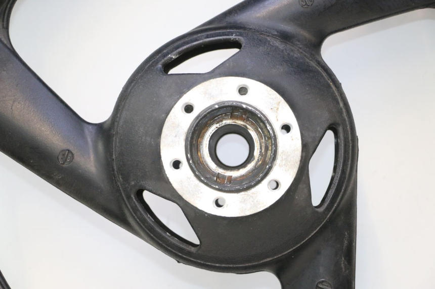 photo de LLANTA DELANTERA Y NEUMÁTICO YAMAHA FZS FAZER 600 (2001 - 2003) - Perfil de la pieza de repuesto