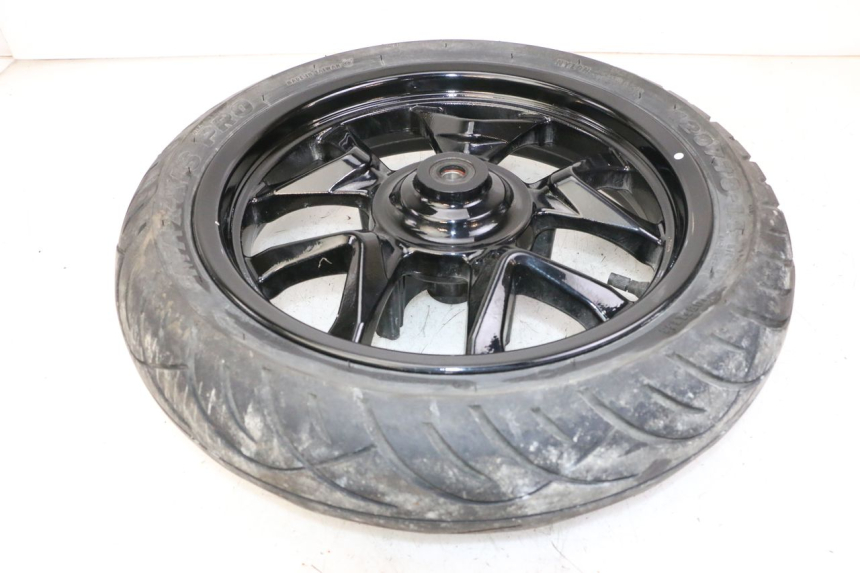 photo de LLANTA DELANTERA Y NEUMÁTICO SYM JOYMAX 125 (2010 - 2017) - Detalles de los puntos de fijación