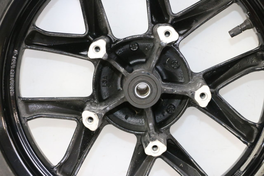 photo de LLANTA DELANTERA Y NEUMÁTICO SYM JOYMAX 125 (2010 - 2017) - Marcados y referencias originales