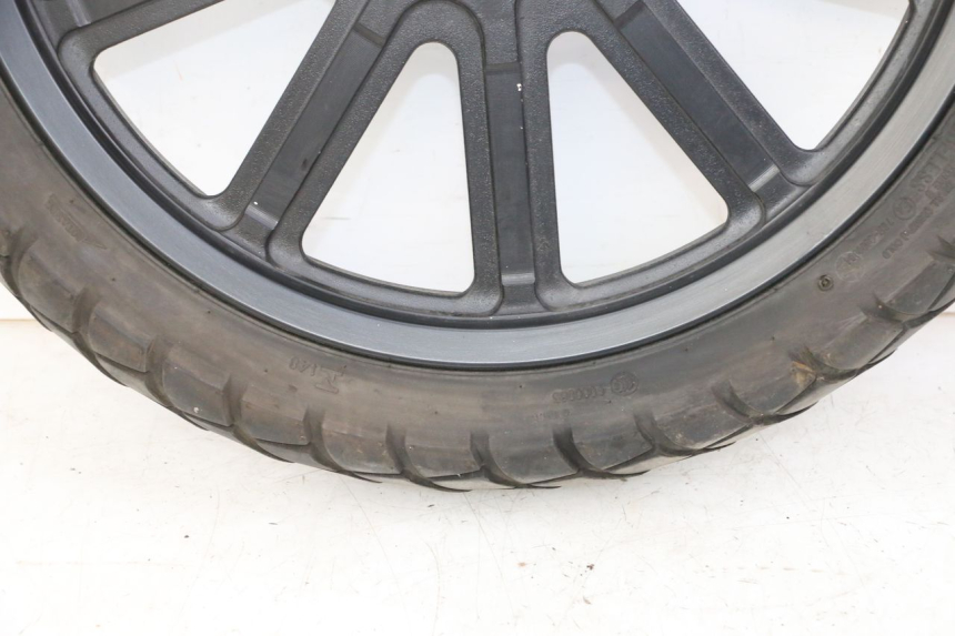 photo de LLANTA DELANTERA Y NEUMÁTICO KEEWAY K-LIGHT KLIGHT 125 (2018 - 2025) - Vista general del producto