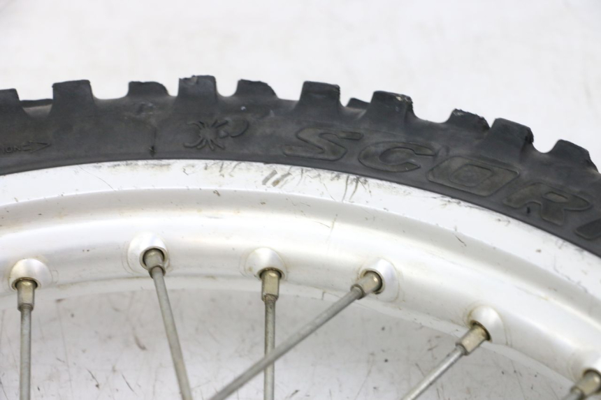 photo de LLANTA DELANTERA Y NEUMÁTICO KAWASAKI KX 65 (2000 - 2019) - Detalles de los puntos de fijación