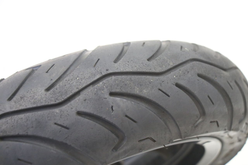 photo de LLANTA DELANTERA Y NEUMÁTICO PEUGEOT KISBEE 4T 50 (2018 - 2022) - Características distintivas