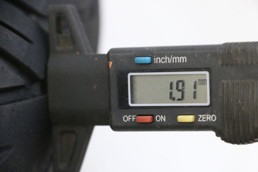 photo de LLANTA DELANTERA Y NEUMÁTICO KYMCO LIKE 125 (2009 - 2016) - Detalle de la pieza