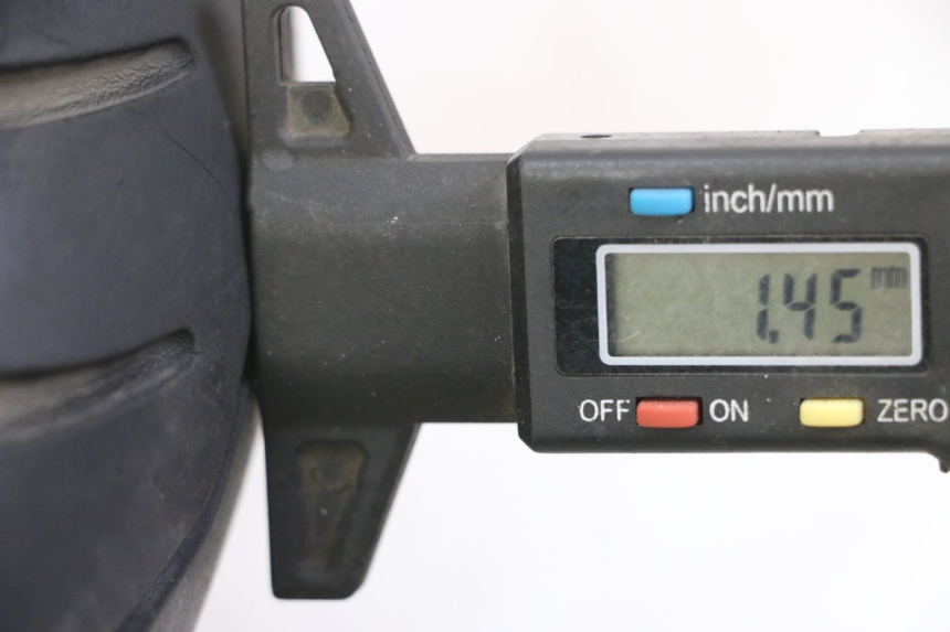 photo de LLANTA DELANTERA Y NEUMÁTICO PEUGEOT LUDIX ONE 50 (2005 - 2008) - Detalle de la pieza