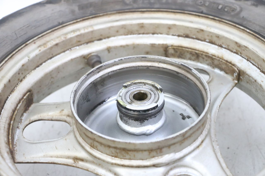 photo de LLANTA DELANTERA Y NEUMÁTICO PEUGEOT LUDIX ONE 50 (2005 - 2008) - Otra perspectiva