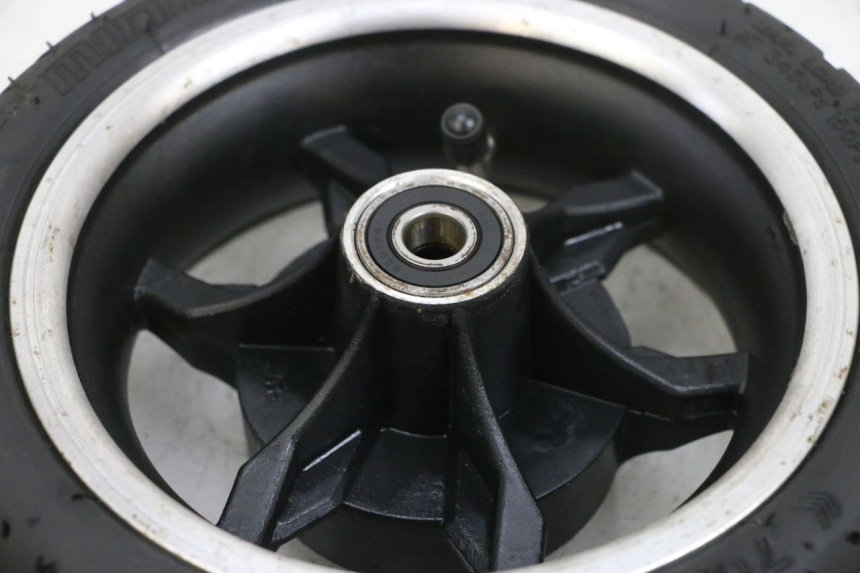 photo de RINDE DELANTERA Y NEUMÁTICO DUALTRON MINI SPECIAL 1 - Características distintivas