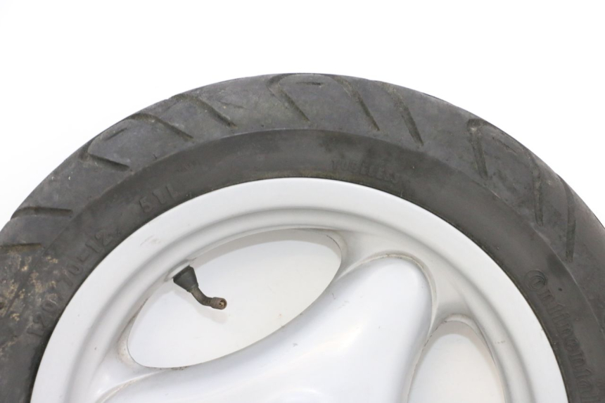 photo de LLANTA DELANTERA Y NEUMÁTICO YAMAHA NEO'S NEOS 2T 50 (1998 - 2007) - Primer plano de alta resolución