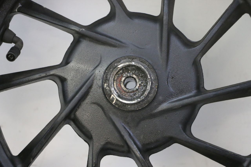 photo de LLANTA DELANTERA Y NEUMÁTICO KYMCO LIKE 4T 50 (2019 - 2025) - Inspección visual detallada