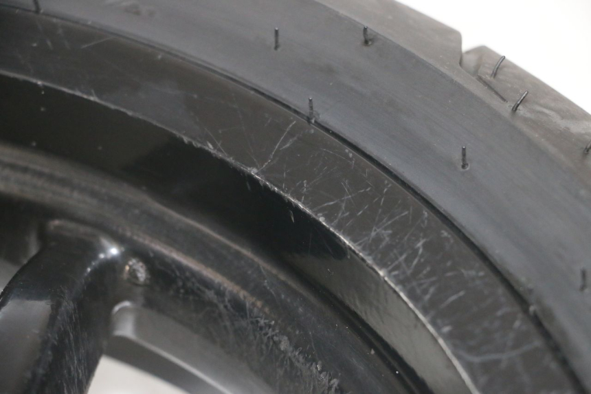 photo de LLANTA DELANTERA Y NEUMÁTICO PIAGGIO NRG POWER PUREJET 50 (2018 - 2021) - Estado de la superficie y material