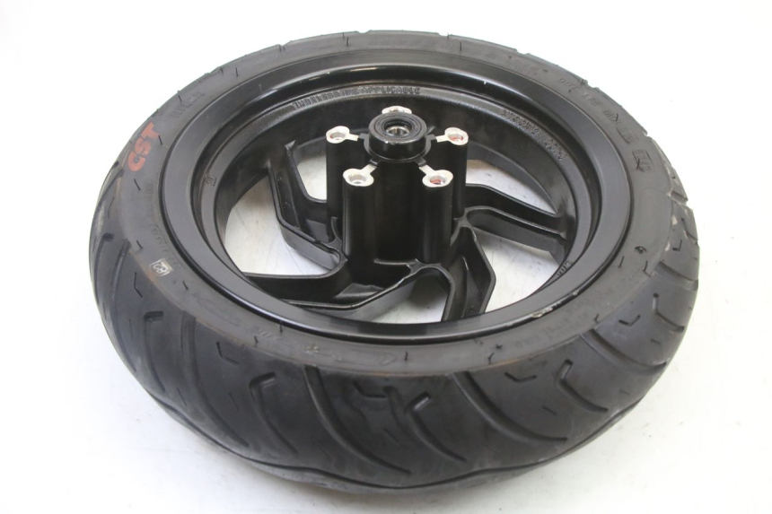 photo de LLANTA DELANTERA Y NEUMÁTICO SYM ORBIT III 3 4T 50 (2021 - 2025) - Detalles de los puntos de fijación