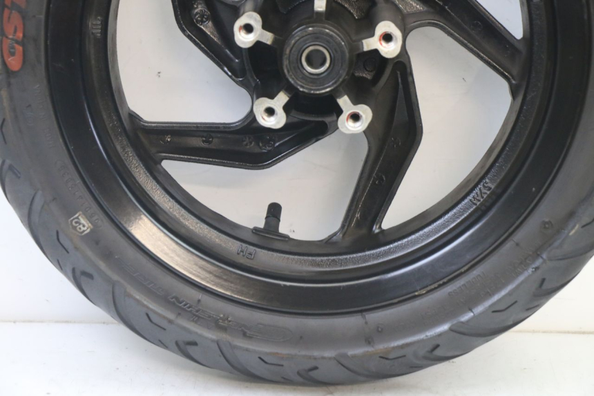 photo de LLANTA DELANTERA Y NEUMÁTICO SYM ORBIT III 3 4T 50 (2021 - 2025) - Recambio usado revisado