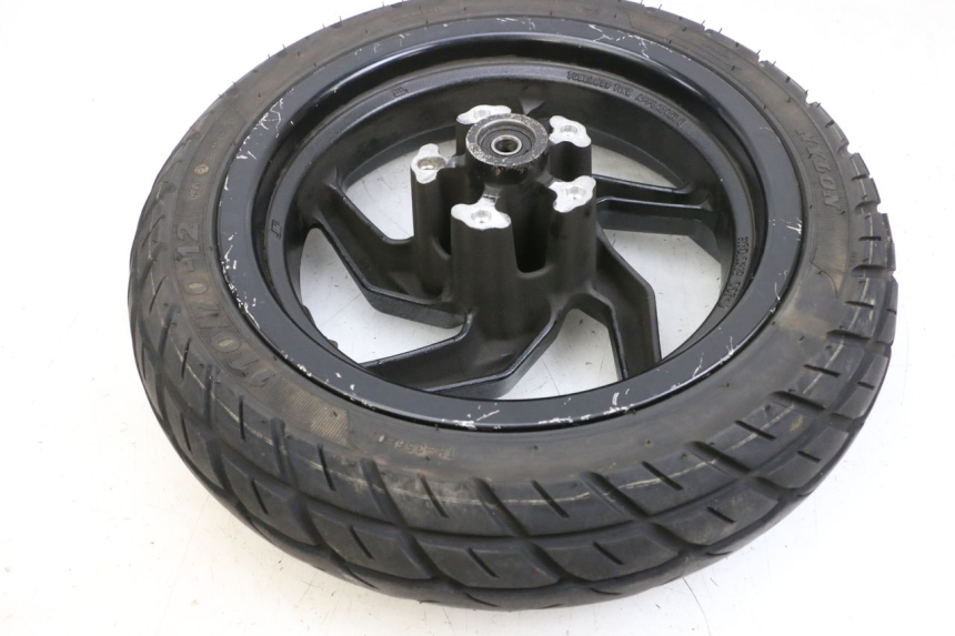 photo de LLANTA DELANTERA Y NEUMÁTICO SYM ORBIT III 3 4T 50 (2021 - 2025) - Otra perspectiva