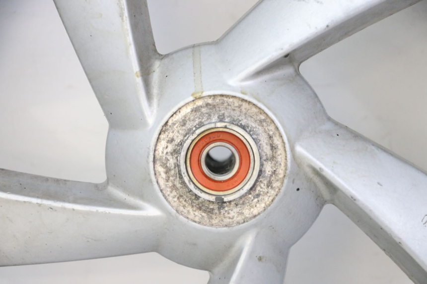 photo de LLANTA DELANTERA Y NEUMÁTICO PEUGEOT CITYSTAR 125 (2011 - 2017) - Otra vista del artículo