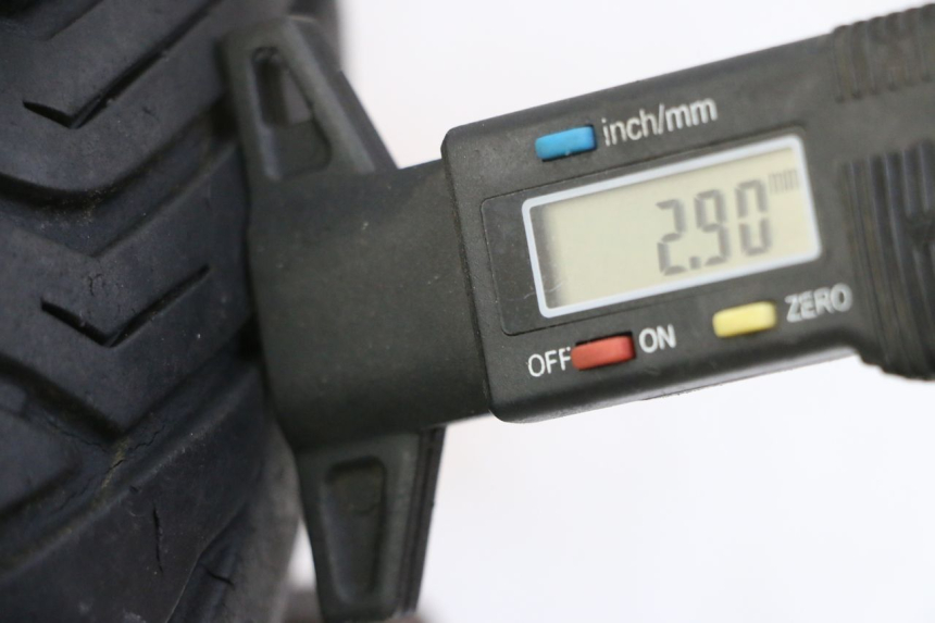 photo de LLANTA DELANTERA Y NEUMÁTICO PEUGEOT CITYSTAR 2T 50 (2018 - 2021) - Zoom estado de uso