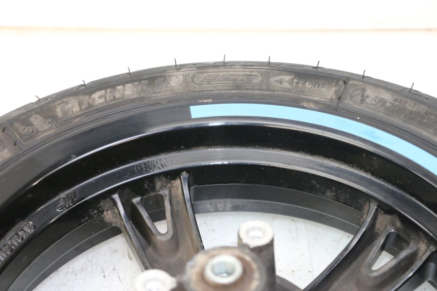 photo de LLANTA DELANTERA Y NEUMÁTICO PEUGEOT KISBEE 4T 50 (2018 - 2022) - Vista general del producto