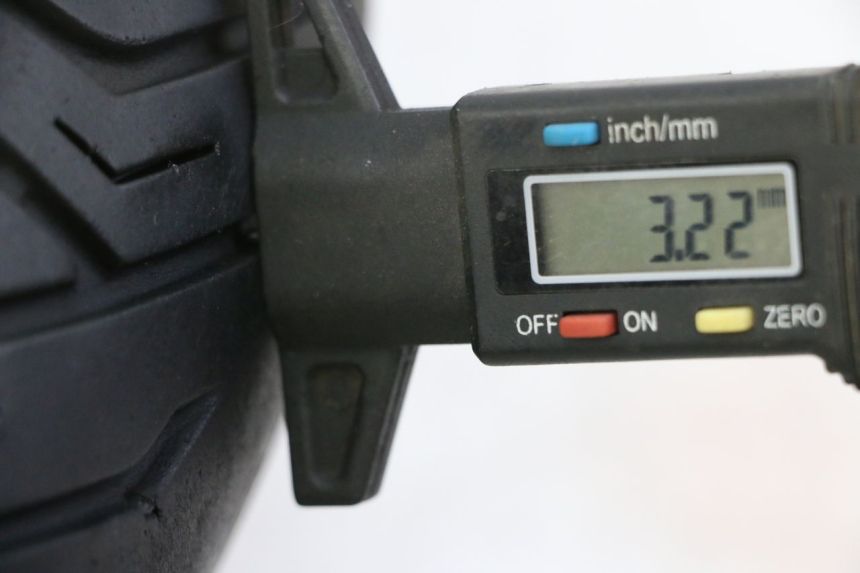 photo de LLANTA DELANTERA Y NEUMÁTICO PEUGEOT SATELIS 125 (2013 - 2018) - Detalle de la pieza