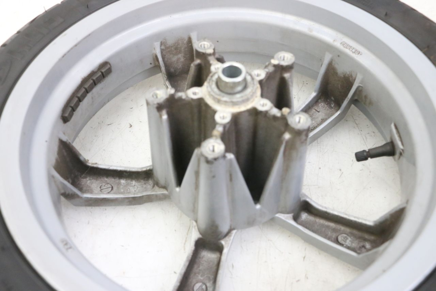 photo de LLANTA DELANTERA Y NEUMÁTICO PEUGEOT SATELIS 125 (2013 - 2018) - Otra perspectiva