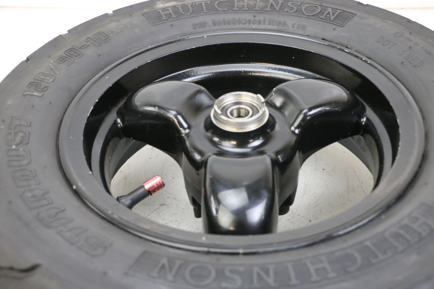 photo de LLANTA DELANTERA Y NEUMÁTICO PEUGEOT TKR TREKKER FURIOUS 50 (2005 - 2014) - Otra perspectiva