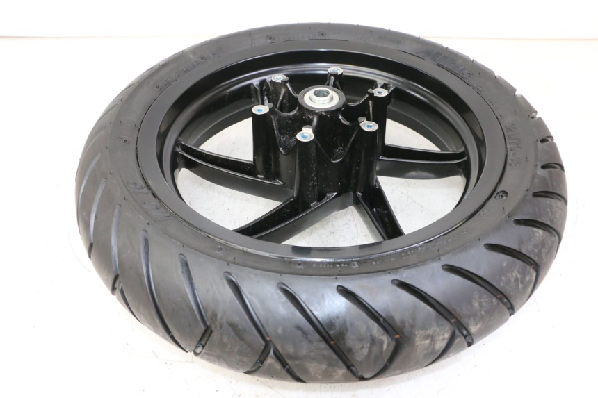 photo de LLANTA DELANTERA Y NEUMÁTICO PIAGGIO NRG POWER PUREJET 50 (2018 - 2021) - Detalles de los puntos de fijación