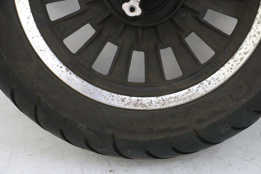 photo de LLANTA DELANTERA Y NEUMÁTICO EFUN PUSA 1 - Características distintivas