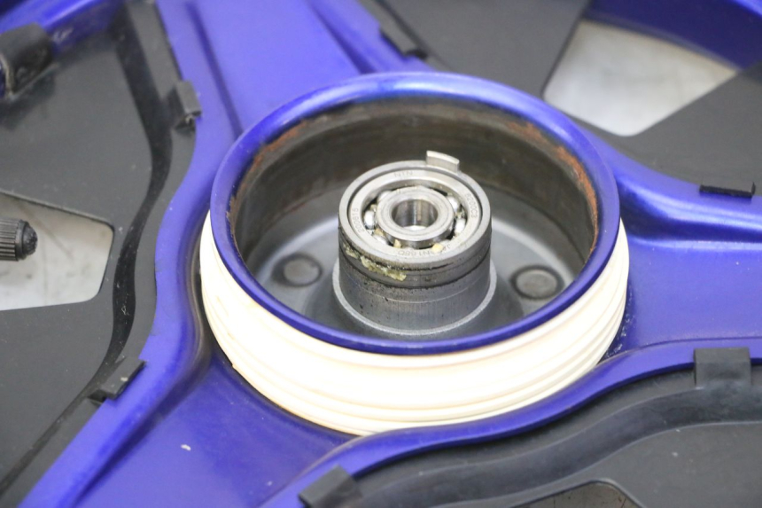 photo de LLANTA DELANTERA Y NEUMÁTICO YAMAHA PW 50 (1984 - 2025) - Vista general del producto