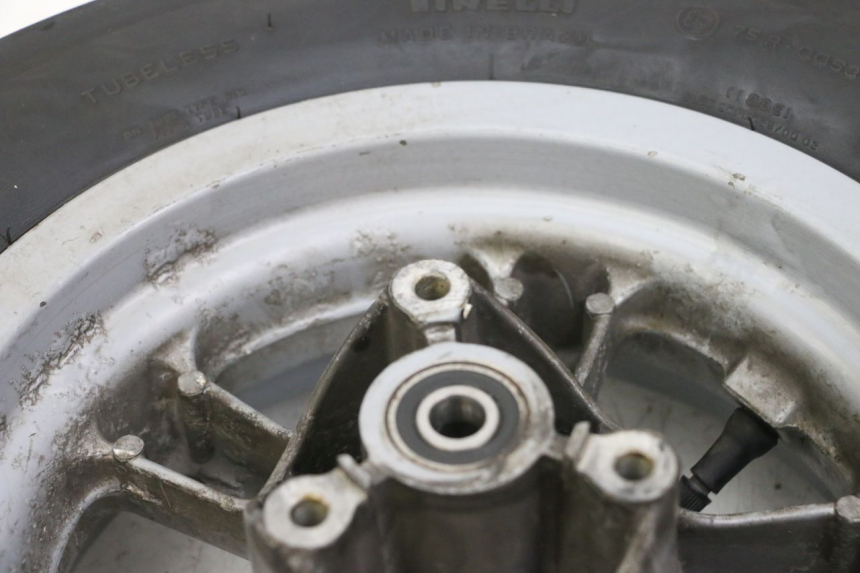 photo de LLANTA DELANTERA Y NEUMÁTICO APRILIA RALLY AC 50 (1995 - 2004) - Detalles de los puntos de fijación