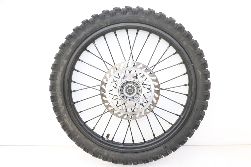 photo de LLANTA DELANTERA Y NEUMÁTICO APOLLO RFZ 150 - Vista principal