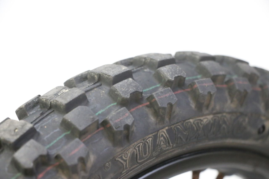 photo de LLANTA DELANTERA Y NEUMÁTICO APOLLO RFZ 125 - Otra perspectiva