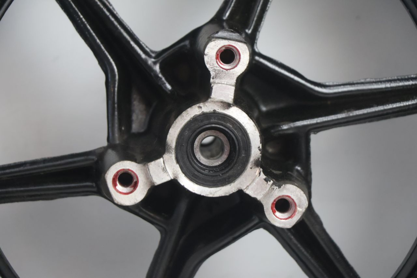 photo de LLANTA DELANTERA Y NEUMÁTICO TNT MOTOR ROMA 10' 2T 50 (2011 - 2018) - Marcados y referencias originales