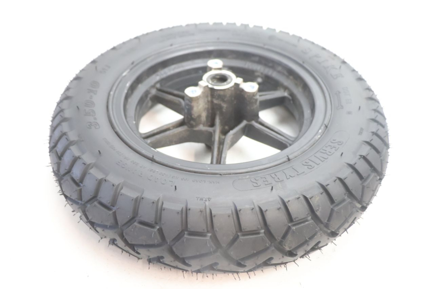 photo de LLANTA DELANTERA Y NEUMÁTICO TNT MOTOR ROMA 10' 2T 50 (2011 - 2018) - Características distintivas