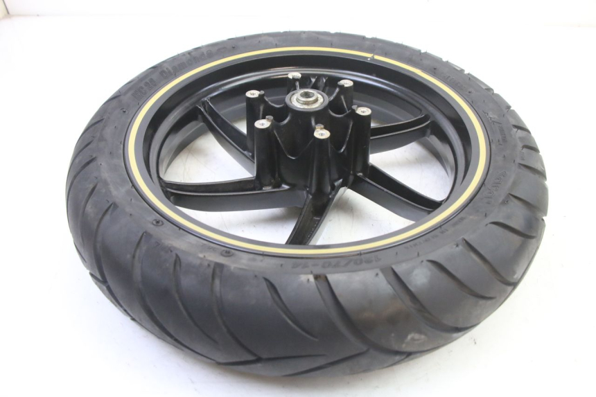 photo de LLANTA DELANTERA Y NEUMÁTICO GILERA RUNNER SP 50 (2006 - 2008) - Detalles de los puntos de fijación